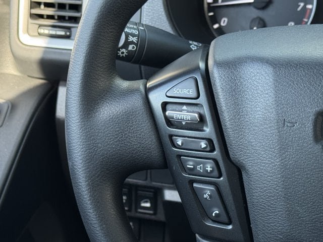 Used 2024 Nissan Frontier SV AWD/4WD image 14