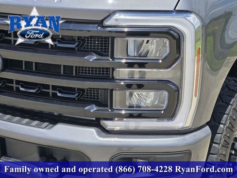 Used 2024 Ford F250 Lariat w/ Lariat Ultimate Package AWD/4WD image 6