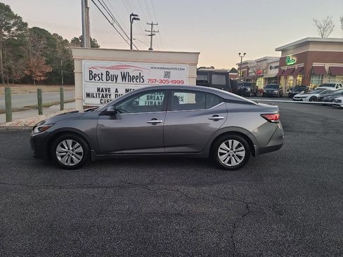 Used 2024 Nissan Sentra S image 4