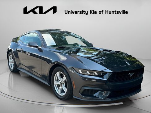 Used 2024 Ford Mustang Coupe RWD image 2