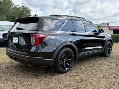 Certified 2023 Ford Explorer ST-Line w/ Class IV Trailer Tow Package RWD image 5