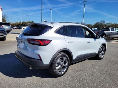 New 2026 Ford Escape ST-Line w/ Tech Pack #1 AWD/4WD image 10