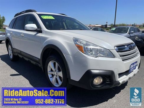 Used 2014 Subaru Outback 2.5i Limited w/ Moonroof Package AWD/4WD image 3