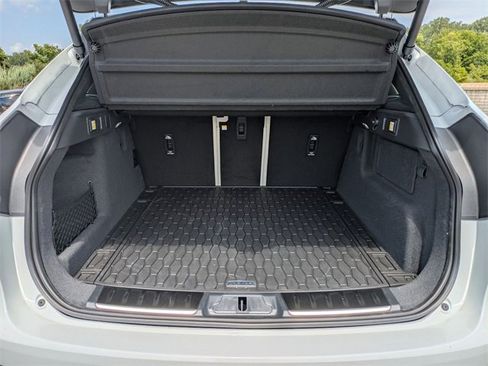 New 2026 Jaguar F-PACE R-Dynamic S image 16