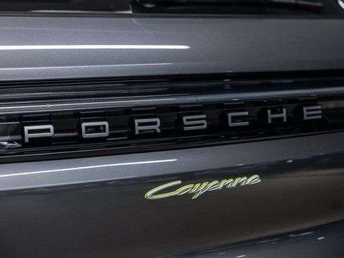 New 2026 Porsche Cayenne E-Hybrid image 21