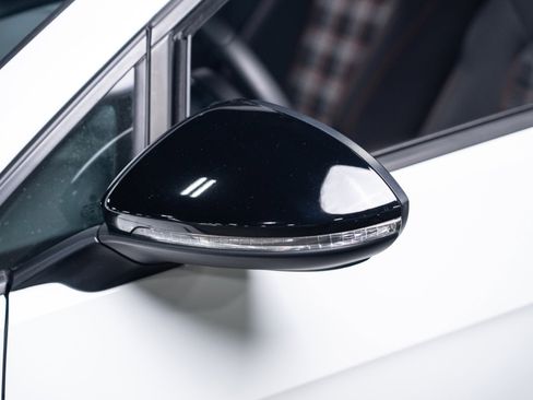 Used 2019 Volkswagen GTI Rabbit Edition image 34