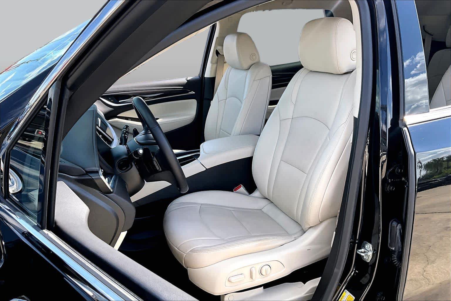 Certified 2023 Buick Enclave Essence w/ Experience Buick Package FWD image 8