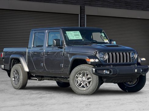 New 2026 Jeep Gladiator Sport image 2