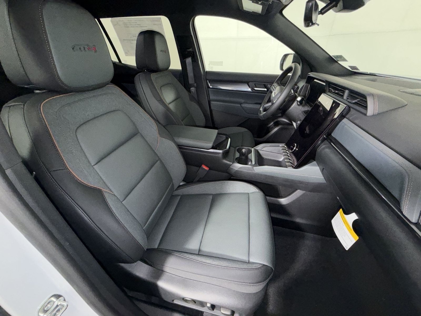 New 2027 GMC Terrain AT4 w/ Convenience Package III AWD/4WD image 26
