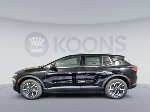 New 2026 Chevrolet Traverse LT image 2