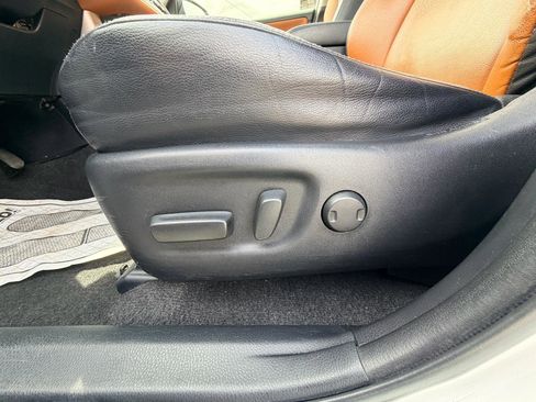 Used 2016 Toyota RAV4 Limited FWD image 23