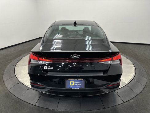 Certified 2023 Hyundai Elantra SEL image 5