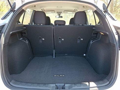 Used 2025 Nissan Kicks Play S FWD image 28