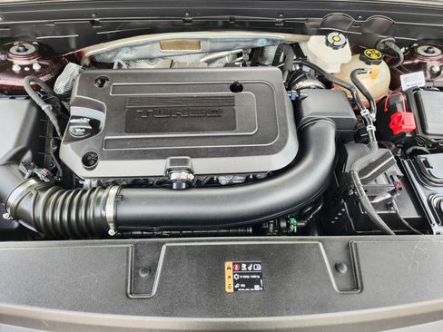 Used 2023 Buick Envision Avenir FWD image 25