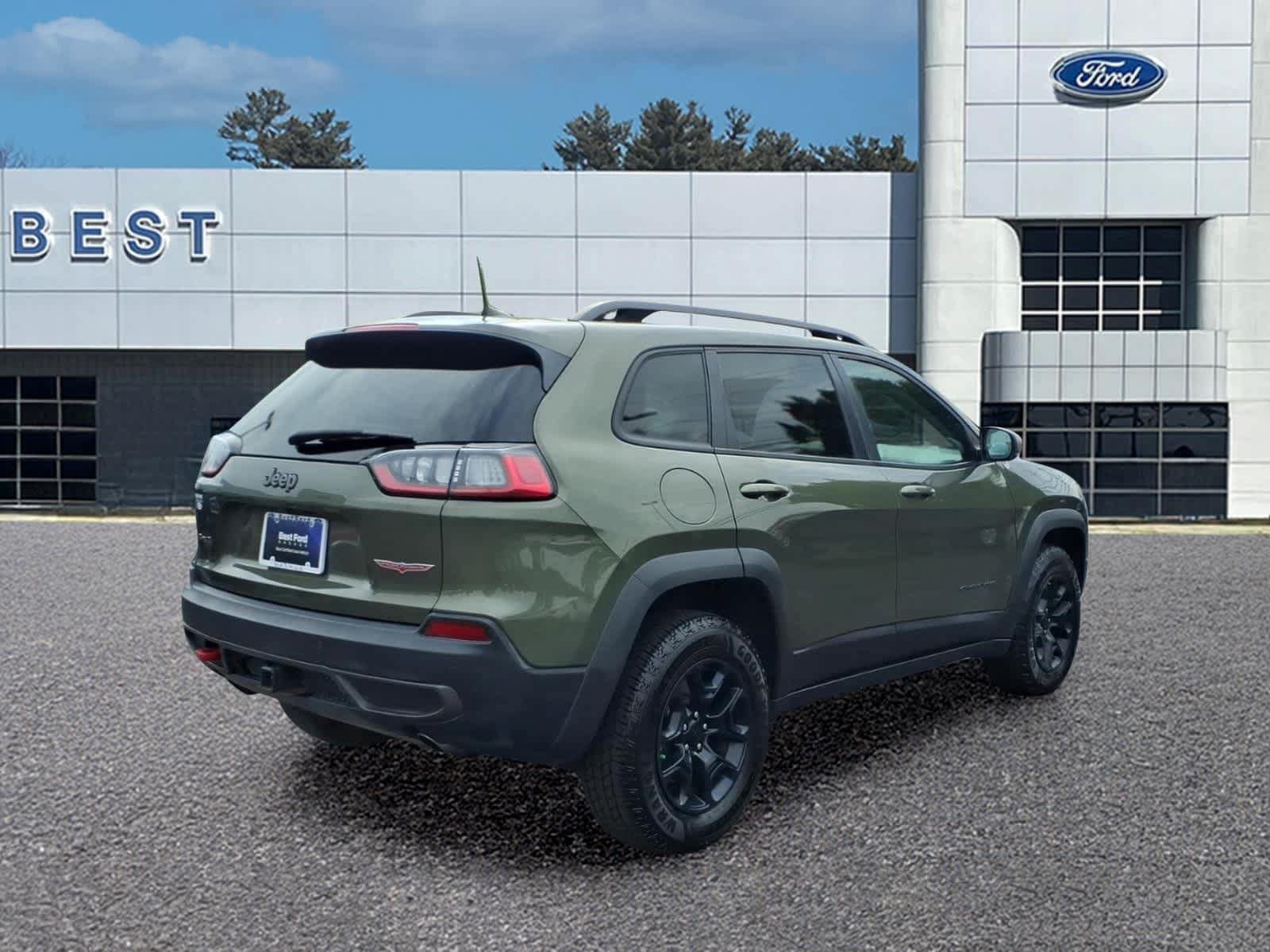 Used 2021 Jeep Cherokee Trailhawk w/ Trailer Tow Group AWD/4WD image 7