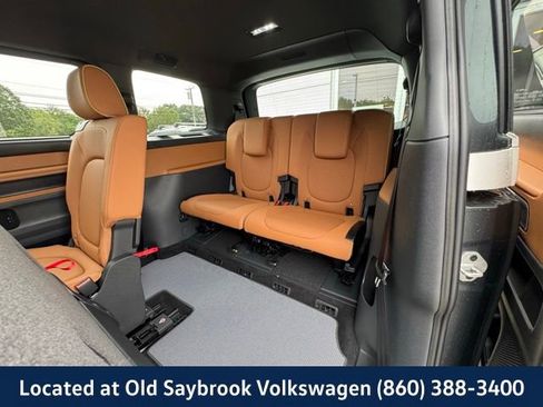 New 2025 Volkswagen ID. Buzz Pro S RWD image 11