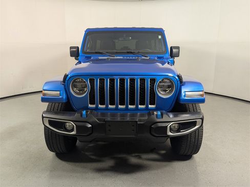 Used 2022 Jeep Wrangler Unlimited Sahara w/ Cold Weather Group image 2