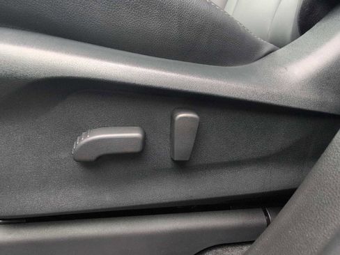 Used 2026 Subaru Ascent Premium image 17