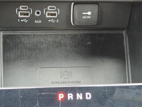 Used 2024 Jeep Grand Cherokee Altitude image 9