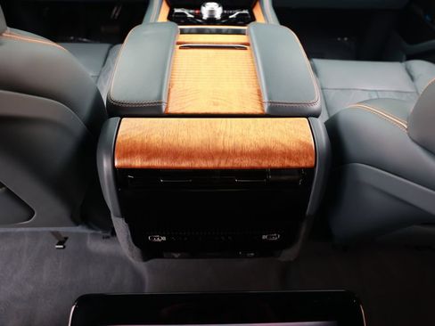 Used 2022 Jeep Grand Wagoneer Series III w/ Rear Seat Video Group 1 AWD/4WD image 37