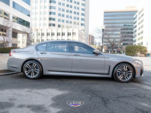 Used 2020 BMW 750i xDrive xDrive M SPORT LINE w/ Autobahn Package image 8