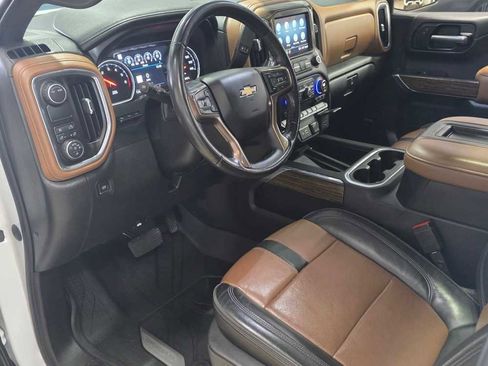 Used 2021 Chevrolet Silverado 1500 High Country w/ Technology Package image 10