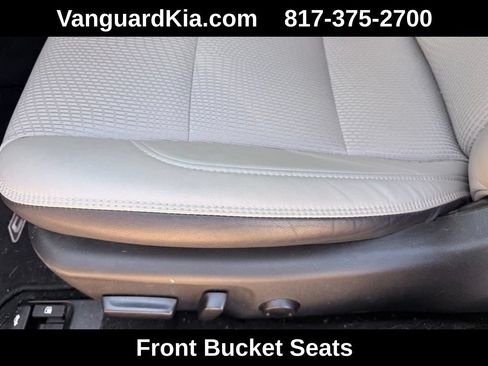 Used 2016 Toyota Camry SE FWD image 15