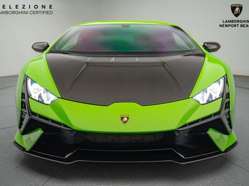 Used 2023 Lamborghini Huracan Tecnica image 11