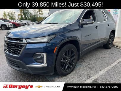 Certified 2022 Chevrolet Traverse LT w/ LPO, Blackout Package