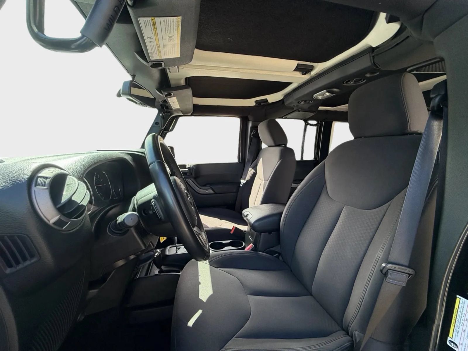Used 2017 Jeep Wrangler Unlimited Sport AWD/4WD image 15