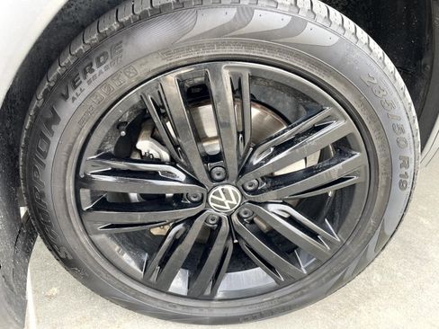 Used 2022 Volkswagen Tiguan SE R-Line AWD/4WD image 6