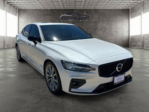 Used 2021 Volvo S60 T5 Momentum w/ Climate Package AWD/4WD image 1