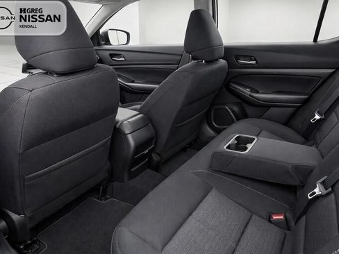 Certified 2024 Nissan Altima 2.5 S FWD image 10