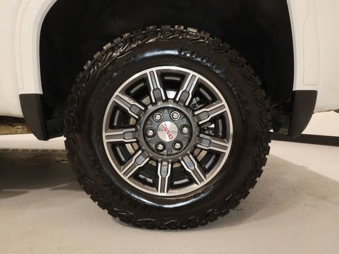 Certified 2024 GMC Sierra 1500 AT4 w/ Technology Package image 36