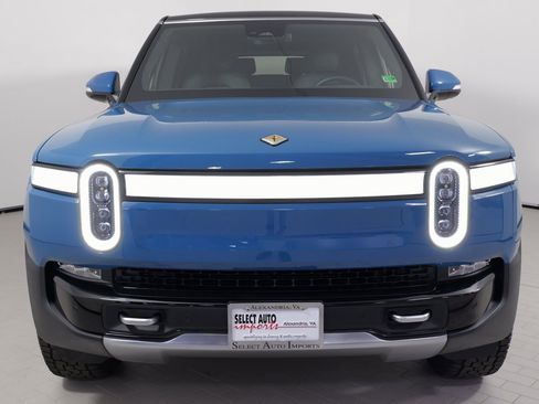 Used 2023 Rivian R1S Adventure image 4