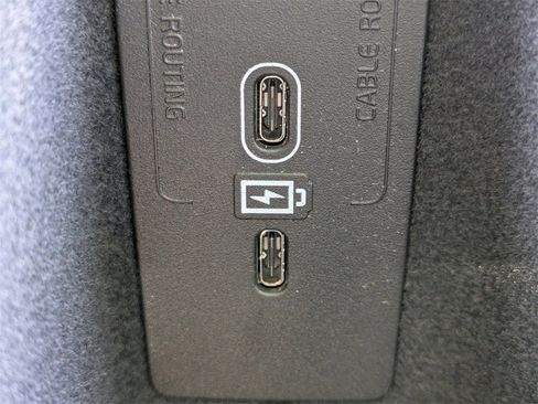 New 2026 Volvo XC60 B5 Ultra w/ Protection Package Premier image 31