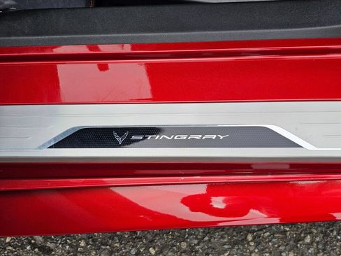 Used 2021 Chevrolet Corvette Stingray Premium Conv w/ Z51 Performance Package RWD image 29