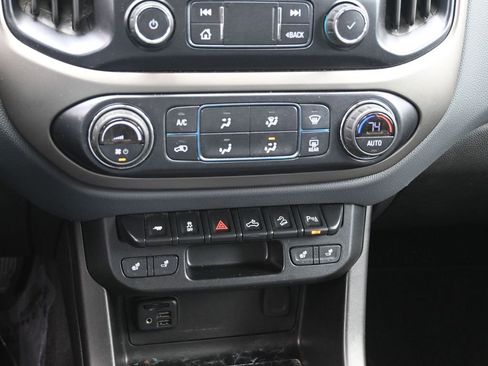 Used 2020 Chevrolet Colorado Z71 image 20