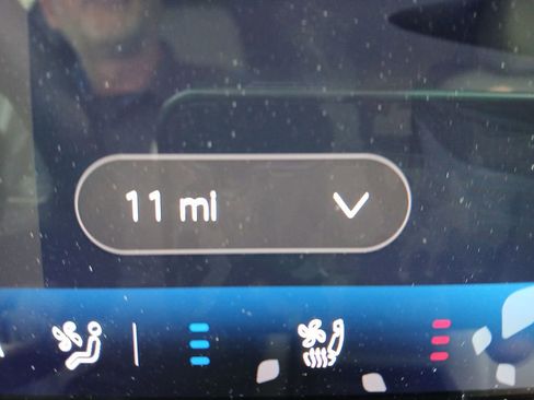 New 2025 Volkswagen ID.4 Pro S Plus image 16