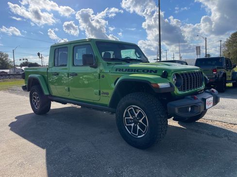 New 2025 Jeep Gladiator Rubicon w/ Convenience Group image 9