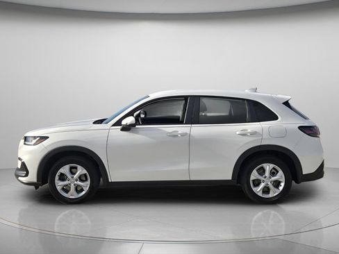 Certified 2025 Honda HR-V LX image 5