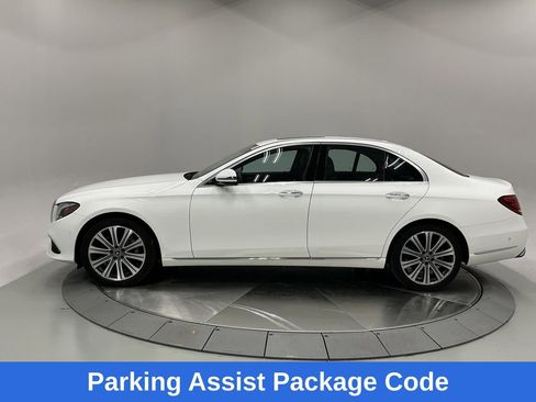 Used 2018 Mercedes-Benz E 300 image 4