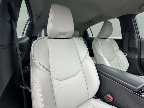 Used 2023 Toyota Prius XLE FWD image 30