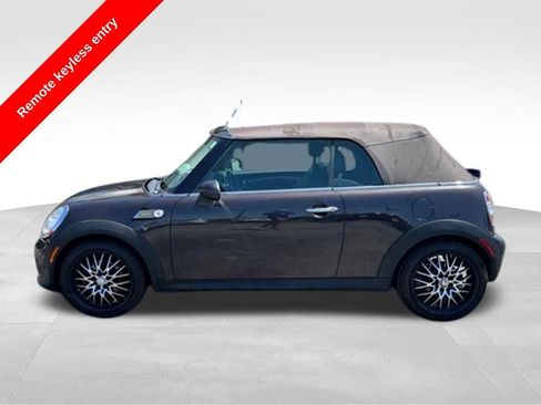 Used 2014 MINI Cooper Convertible FWD image 2