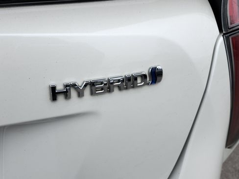 Used 2017 Toyota Prius Four image 24