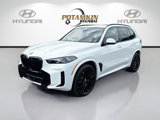 Used 2024 BMW X5 sDrive40i w/ M Sport Package RWD image 1
