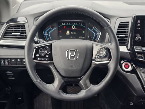 Used 2024 Honda Odyssey Elite image 15
