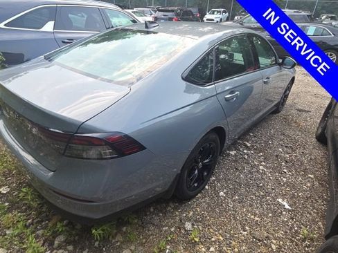 Used 2025 Honda Accord SE image 4