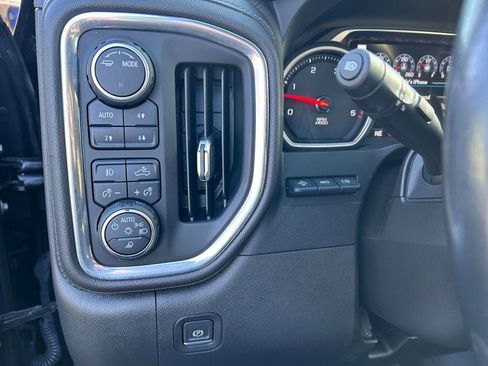 Used 2022 Chevrolet Silverado 3500 High Country w/ Technology Package AWD/4WD image 22