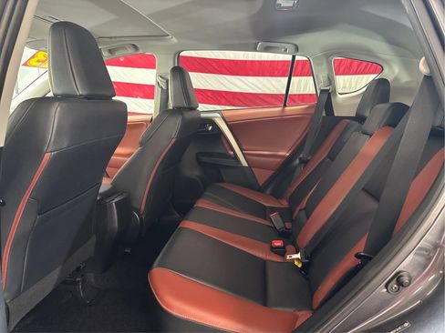 Used 2013 Toyota RAV4 Limited AWD/4WD image 10